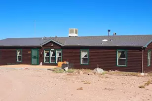 36875 W Aventura Nueva Rd, Seligman, AZ 86337 - Photo 2