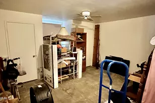 32240 S Lisa Dr, Black Canyon City, AZ 85324 - Photo 16