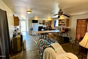 32240 S Lisa Dr, Black Canyon City, AZ 85324 - Photo 10