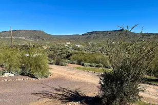 32240 S Lisa Dr, Black Canyon City, AZ 85324 - Photo 28