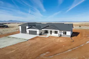 11938 N Hickory Dr, Prescott Valley, AZ 86315 - Photo 38