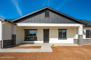 11938 N Hickory Dr, Prescott Valley, AZ 86315 - Photo 2