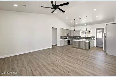 9977 E Arrowhead Drive, Prescott Valley, AZ 86314 - Photo 6