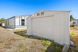 7755 E Broken Wagon Way, Prescott Valley, AZ 86314 - Photo 18