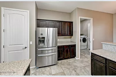 4259 N Cambridge Avenue, Prescott Valley, AZ 86314 - Photo 10