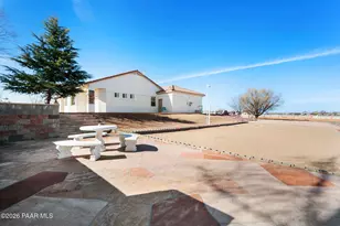 7925 E Acre Way, Prescott Valley, AZ 86315 - Photo 30