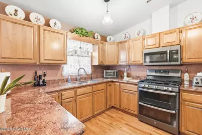 10812 E Buckboard Trail, Dewey-Humboldt, AZ 86327 - Photo 14