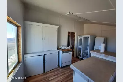 22510 W Railroad Avenue, Seligman, AZ 86337 - Photo 10