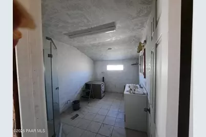 22510 W Railroad Avenue, Seligman, AZ 86337 - Photo 16