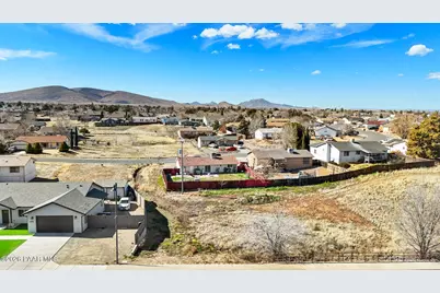 4516 N Robert Road, Prescott Valley, AZ 86314 - Photo 2
