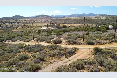 11425 S Hackberry Road, Mayer, AZ 86333 - Photo 2