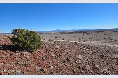 102C W Falcon Flight, Ash Fork, AZ 86320 - Photo 4