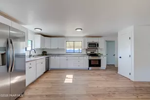 7580 W Lowell Dr, Kirkland, AZ 86332 - Photo 12