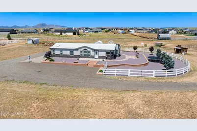 10450 N Poquito Valley Road, Prescott Valley, AZ 86315 - Photo 1