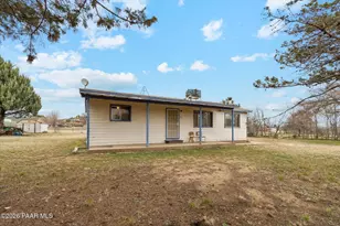 16578 W Unknown Mexican Ave, Peeples Valley, AZ 86332 - Photo 4