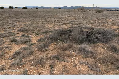 25867 N Robin Drive, Paulden, AZ 86334 - Photo 4