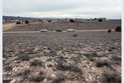 25672 N Lopez Drive, Paulden, AZ 86334 - Photo 12