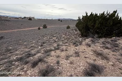 25688 N Lopez Drive, Paulden, AZ 86334 - Photo 6