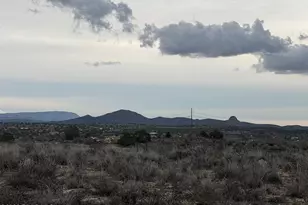25688 N Lopez Dr, Paulden, AZ 86334 - Photo 1