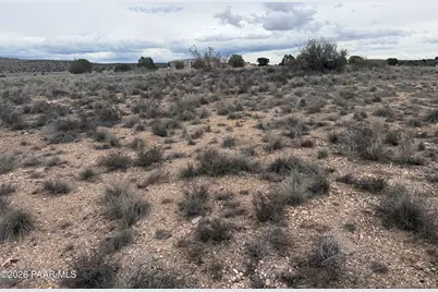 25688 N Lopez Drive, Paulden, AZ 86334 - Photo 12