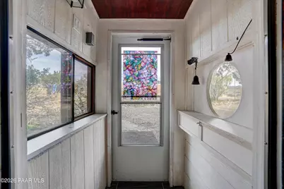 9040 S Magby Drive, Wilhoit, AZ 86332 - Photo 2