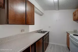 9040 S Magby Dr, Wilhoit, AZ 86332 - Photo 8