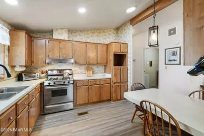1749 Knoll Drive, Prescott, AZ 86301 - Photo 8
