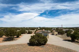 53845 N Cedar Dr, Seligman, AZ 86337 - Photo 2
