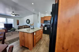 53845 N Cedar Dr, Seligman, AZ 86337 - Photo 12