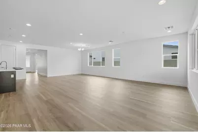 7456 E Louie Lane, Prescott Valley, AZ 86315 - Photo 8