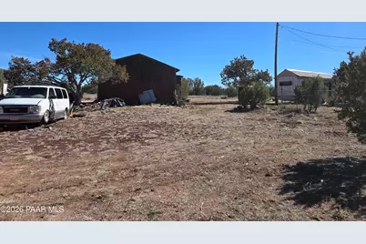 53910 N Granada Circle, Seligman, AZ 86337 - Photo 6