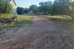 53910 N Granada Circle, Seligman, AZ 86337 - Photo 8