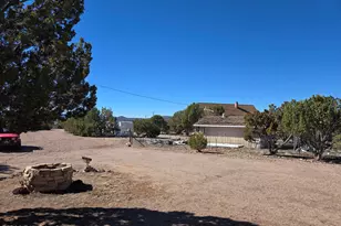 53910 N Granada Circle, Seligman, AZ 86337 - Photo 10