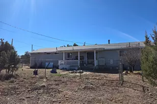 53910 N Granada Circle, Seligman, AZ 86337 - Photo 2