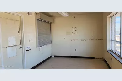 435 Park Avenue, Ash Fork, AZ 86320 - Photo 12