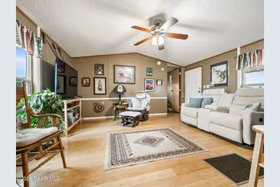 18420 S Frontier Road, Peeples Valley, AZ 86332 - Photo 10
