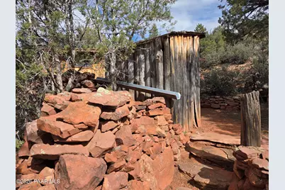 38125 N Snake Road, Ash Fork, AZ 86320 - Photo 28