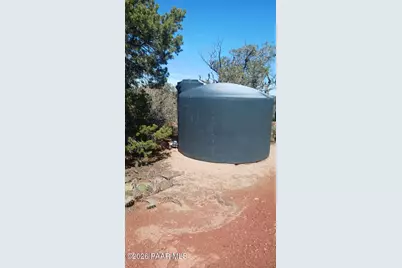 38125 N Snake Road, Ash Fork, AZ 86320 - Photo 32