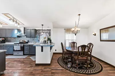 485 N Old Coach Trail, Dewey-Humboldt, AZ 86327 - Photo 8