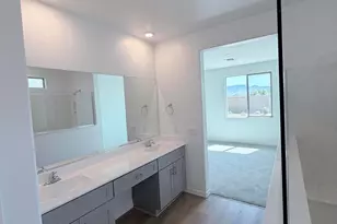 8847 N Rolling Hls Dr, Prescott Valley, AZ 86315 - Photo 32