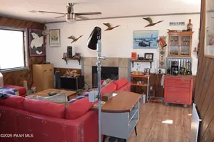 25633 El Dorado Dr, Seligman, AZ 86337 - Photo 2