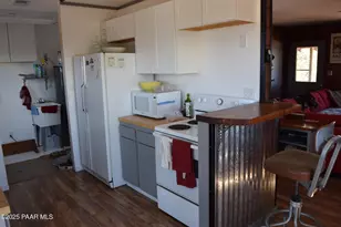 25633 El Dorado Dr, Seligman, AZ 86337 - Photo 4