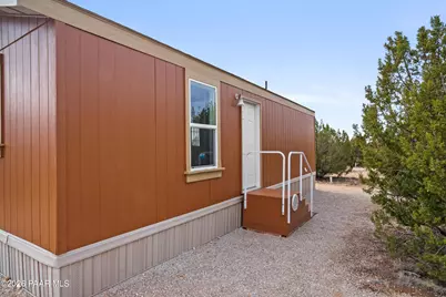 25815 W Fort Rock Road, Seligman, AZ 86337 - Photo 14