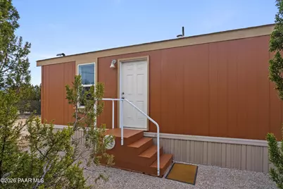 25815 W Fort Rock Road, Seligman, AZ 86337 - Photo 2