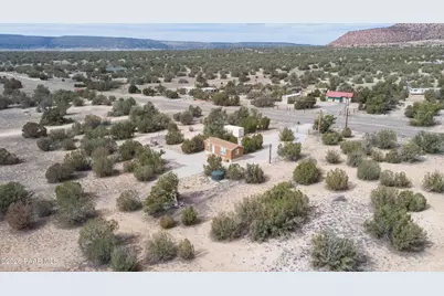 25815 W Fort Rock Road, Seligman, AZ 86337 - Photo 28