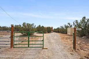 25815 W Fort Rock Rd, Seligman, AZ 86337 - Photo 24