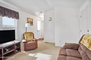 25815 W Fort Rock Rd, Seligman, AZ 86337 - Photo 6