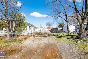 1400 Meadow Ln, Chino Valley, AZ 86323 - Photo 2