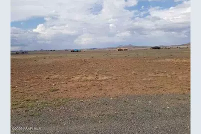 9996 E Lonesome Valley Road, Prescott Valley, AZ 86315 - Photo 8