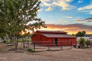560 W Center St, Chino Valley, AZ 86323 - Photo 4